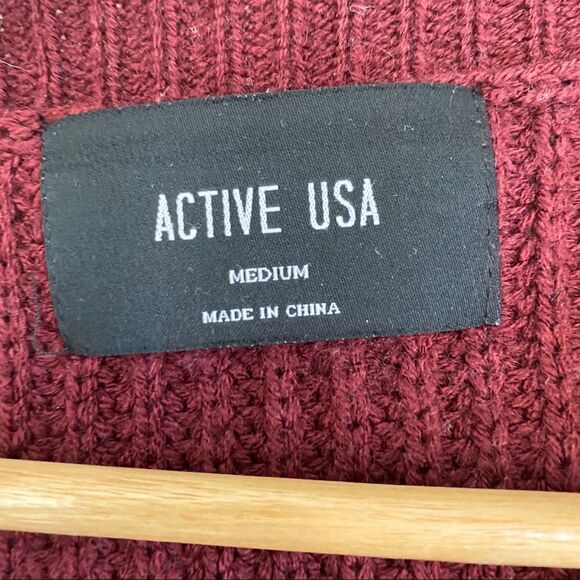 Active USA maroon distressed sweater medium - Picture 5 of 6
